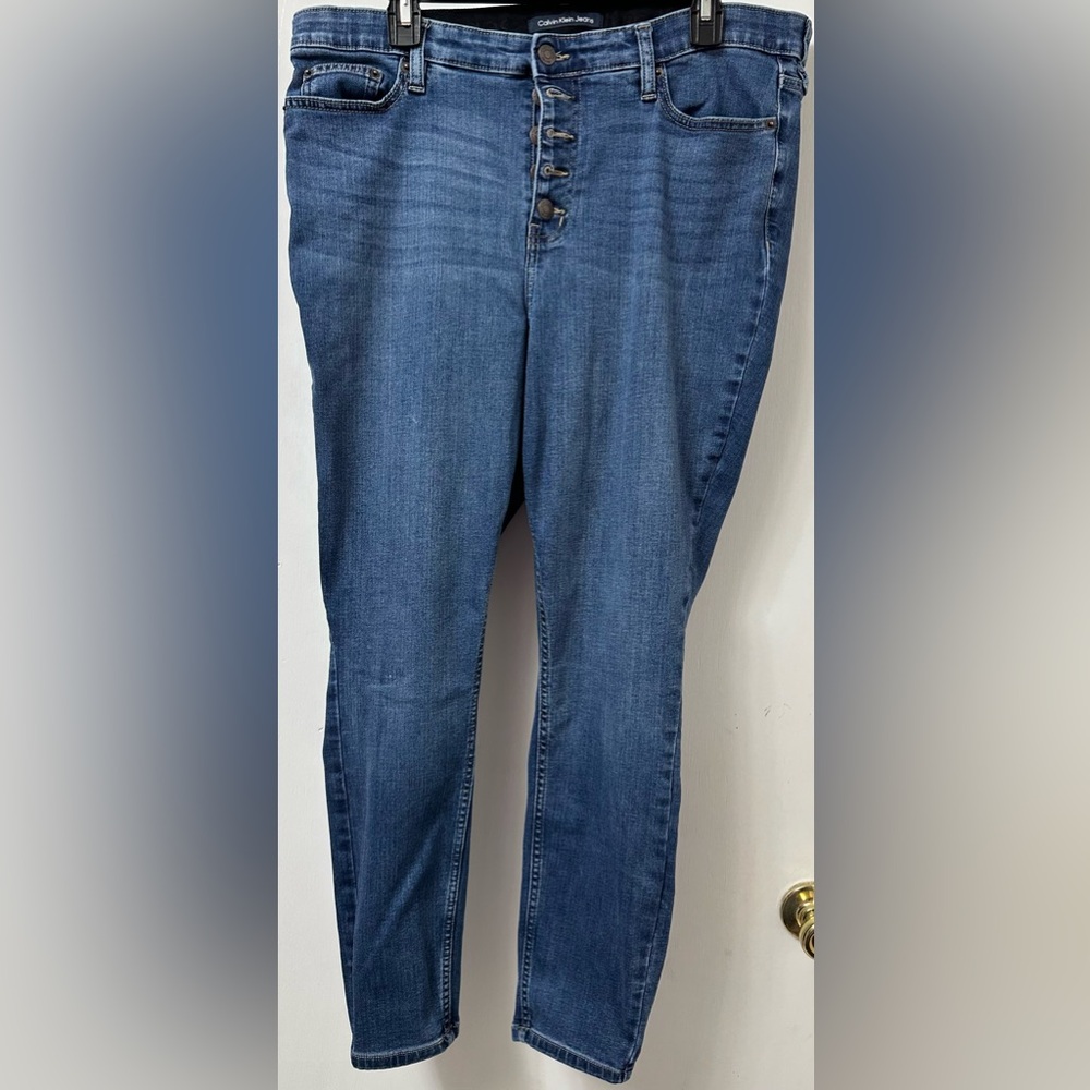 Calvin Klein Jeans Women's Skinny Denim